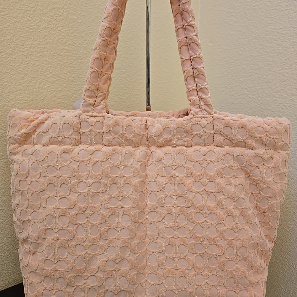 Coach Tote In Signature Terry - Picture 9 of 11